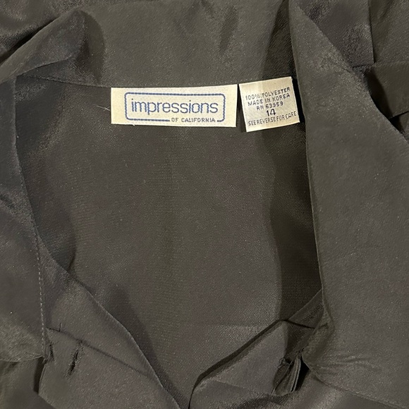 Black Silky “ Impressions of California “ Long Sleeve Blouse !! - Picture 3 of 3